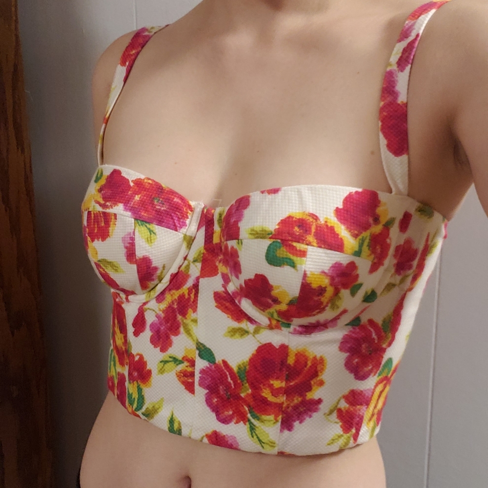 Floral crop top - Picture 1 of 4